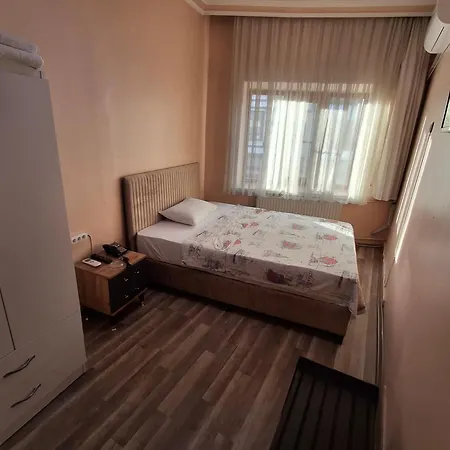 ホテル Petek Konya